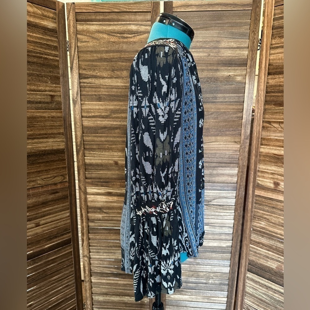 Lucky Brand Boho Witchy Embroidered Top - Picture 6 of 14